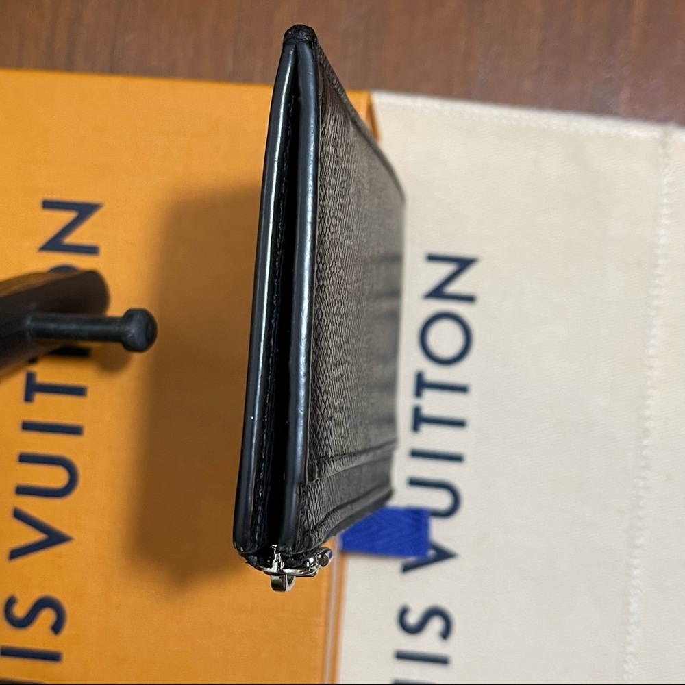 2019 Louis Vuitton Taiga Coin Card Holder Wallet - Picture 8 of 16